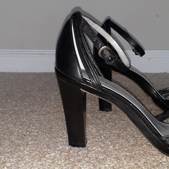 NWOT NINE WEST leather sandals heels - Picture 3 of 11